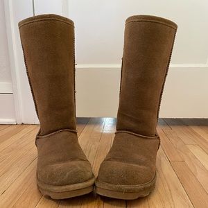 BearPaw Womens boots hickory size 9